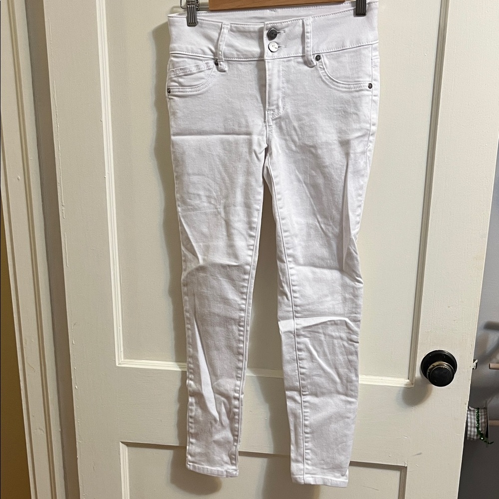 White Women's Skinny Jeans